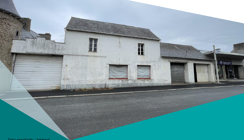 Marché N°202500049 : Travaux de désamiantage et de déconstruction d’un ensemble de bâtiments sis 1, Rue de la Libération à EVRAN (22360).